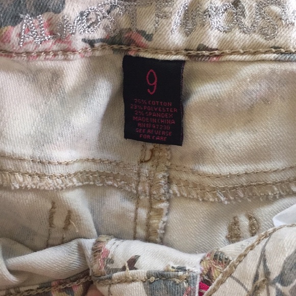 Flower patterned jeans - Picture 3 of 3